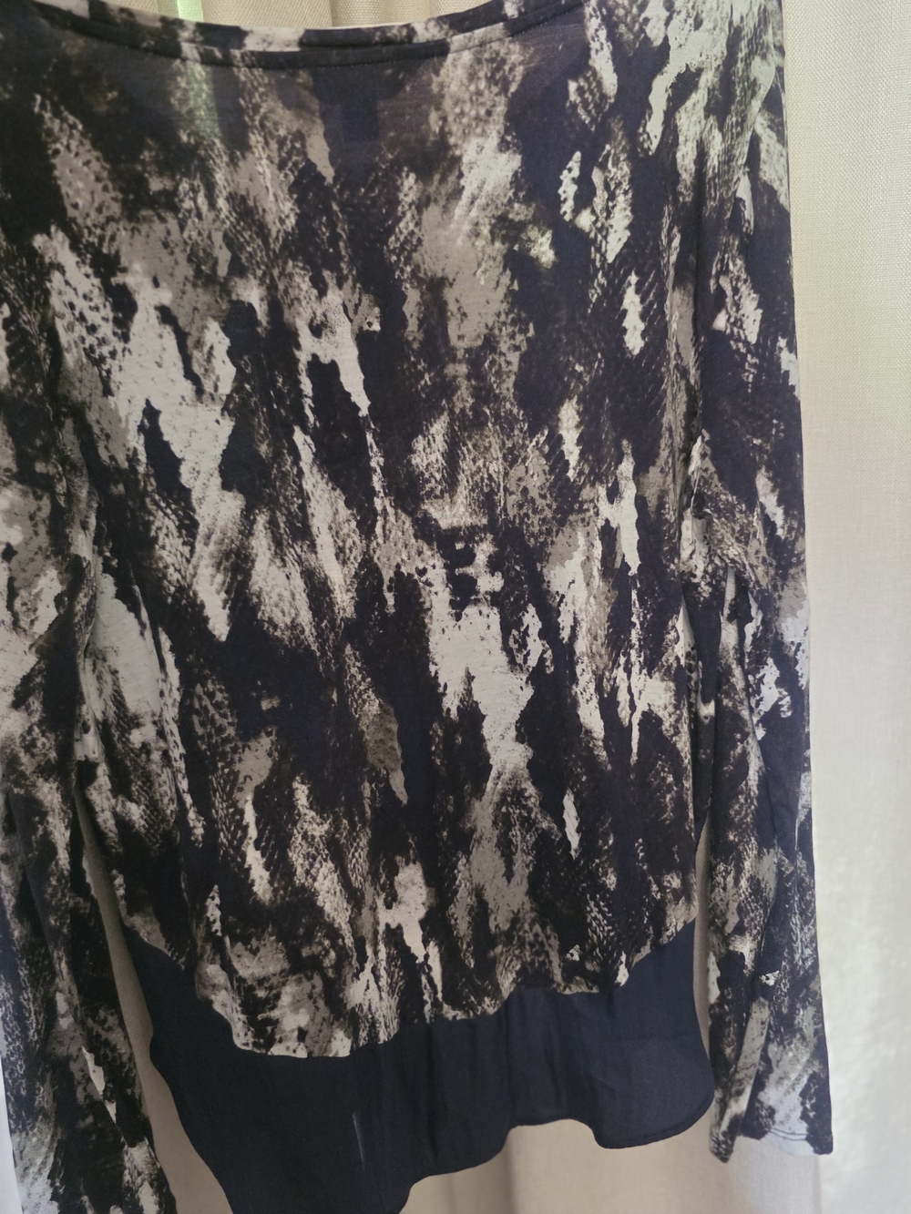 Simply Vera Vera Wang Black & White Abstract Long-Sleeve Top